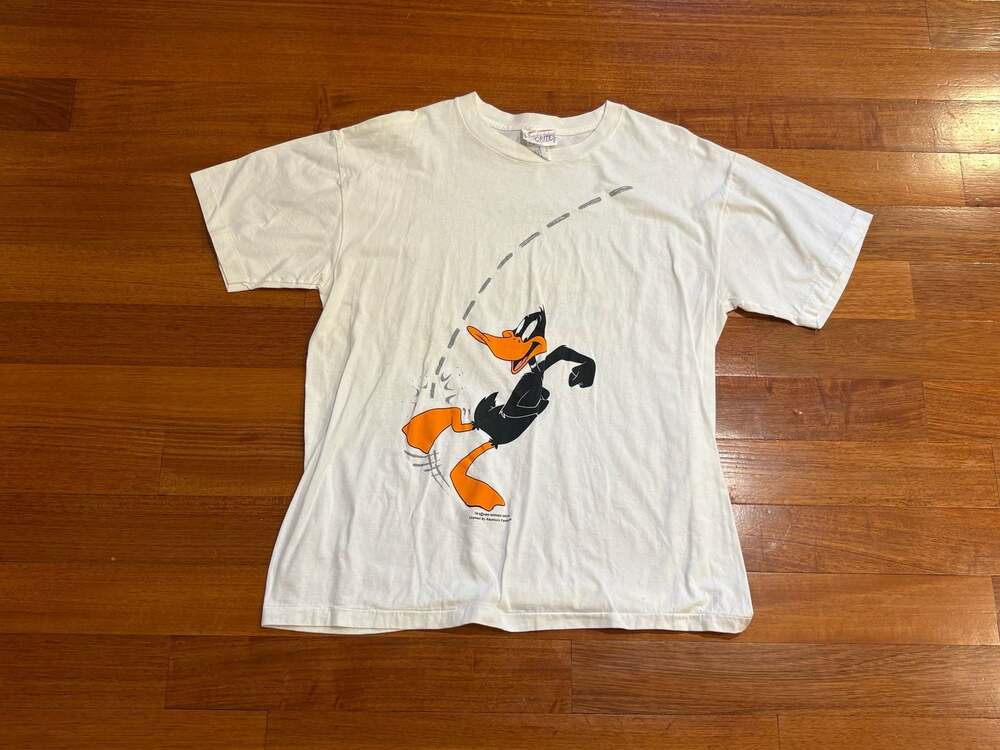 Vintage 90s Looney Tunes Daffy Duck Wrap Around T Shirt White Size Small